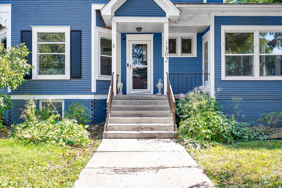 302 North Minier Avenue Minier, IL 61759 - Photo 2 of 49