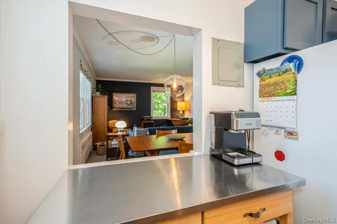 $199,500 | 737 North Broadway, Unit 2D, Hastings-on-Hudson, NY 10706