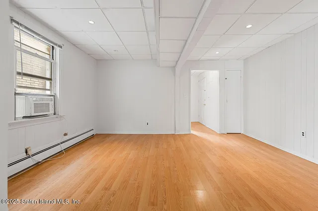 $760,000 | 883 Manor Road | Todt Hill