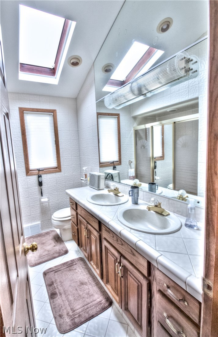 1978 Som Center Road Cleveland, OH 44124 - Photo 31 of 34 Gallery Image 31