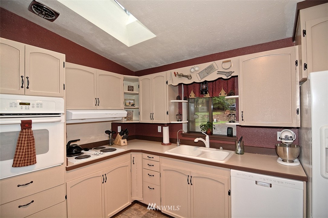5804 Scherrer Road Granite Falls, WA 98252 - Photo 2 of 23