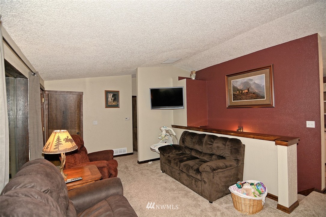 5804 Scherrer Road Granite Falls, WA 98252 - Photo 8 of 23