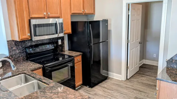$1,600 | 5054 Belleglen Court, Unit 201, Myrtle Beach, SC 29579
