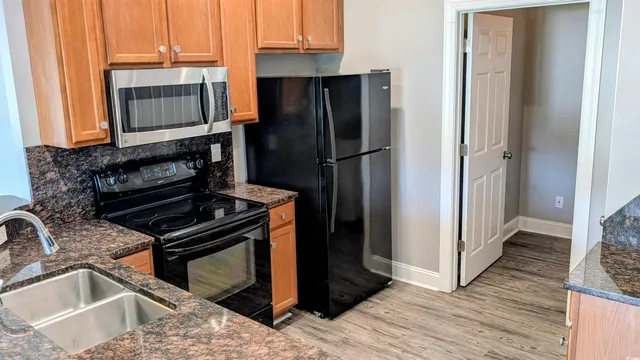 $1,700 | 5054 Belleglen Court, Unit 201, Myrtle Beach, SC 29579