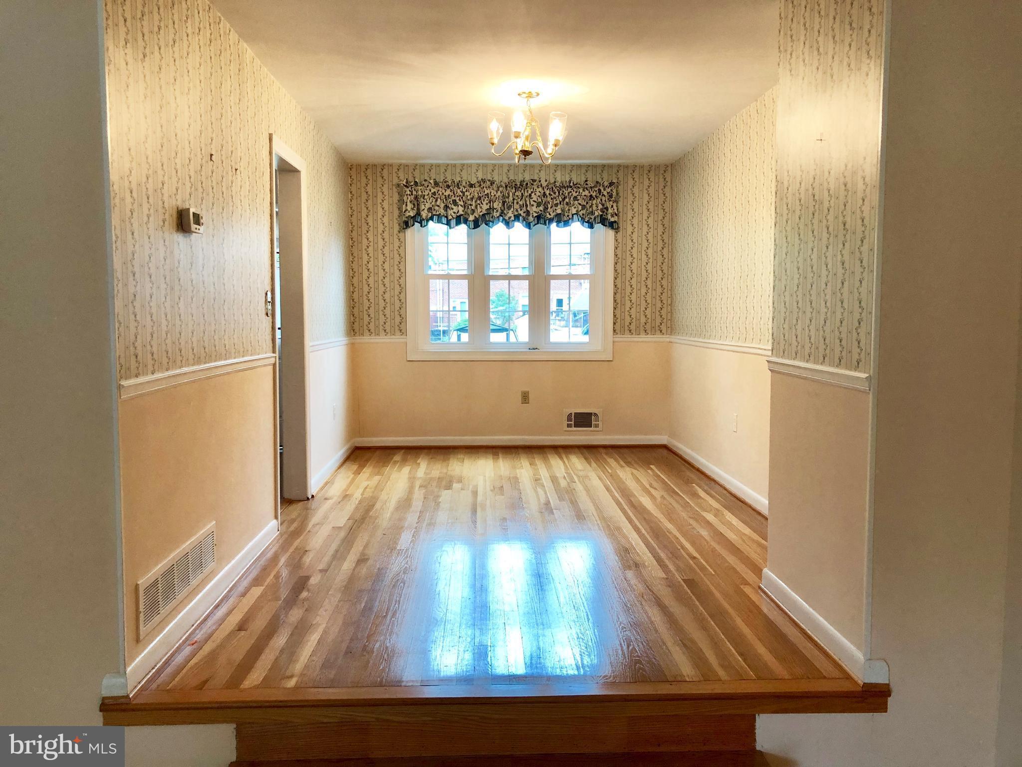 8547 Kings Ridge Road Baltimore, MD 21234 - Photo 5 of 20 Dining Room