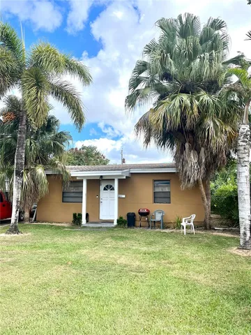 $349,900 | 33 Northwest 8th Avenue, Homestead, FL 33030