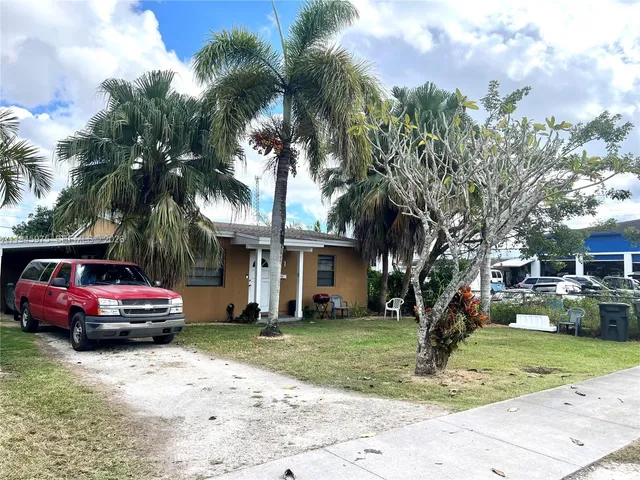 $349,900 | 33 Northwest 8th Avenue, Homestead, FL 33030