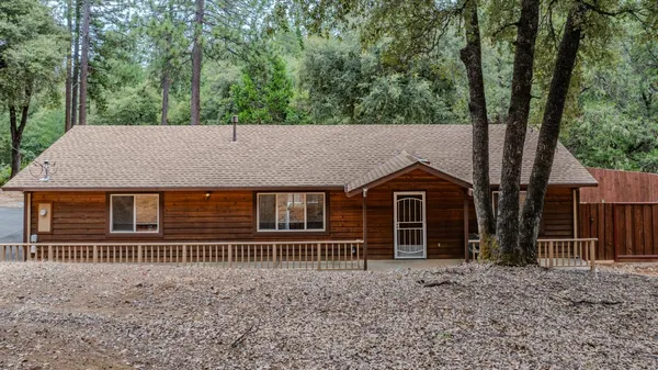 $299,999 | 13050 Mt Zion Road, Pine Grove, CA 95665