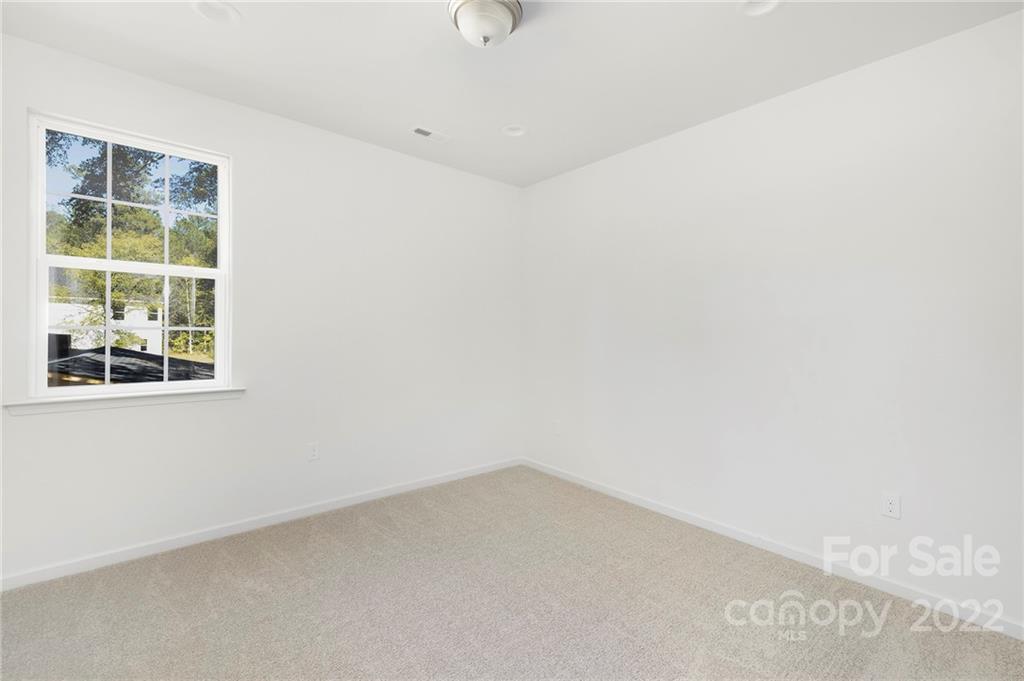 6932 Pear Tree Road Charlotte, NC 28216 - Photo 20 of 23 Gallery Image 20