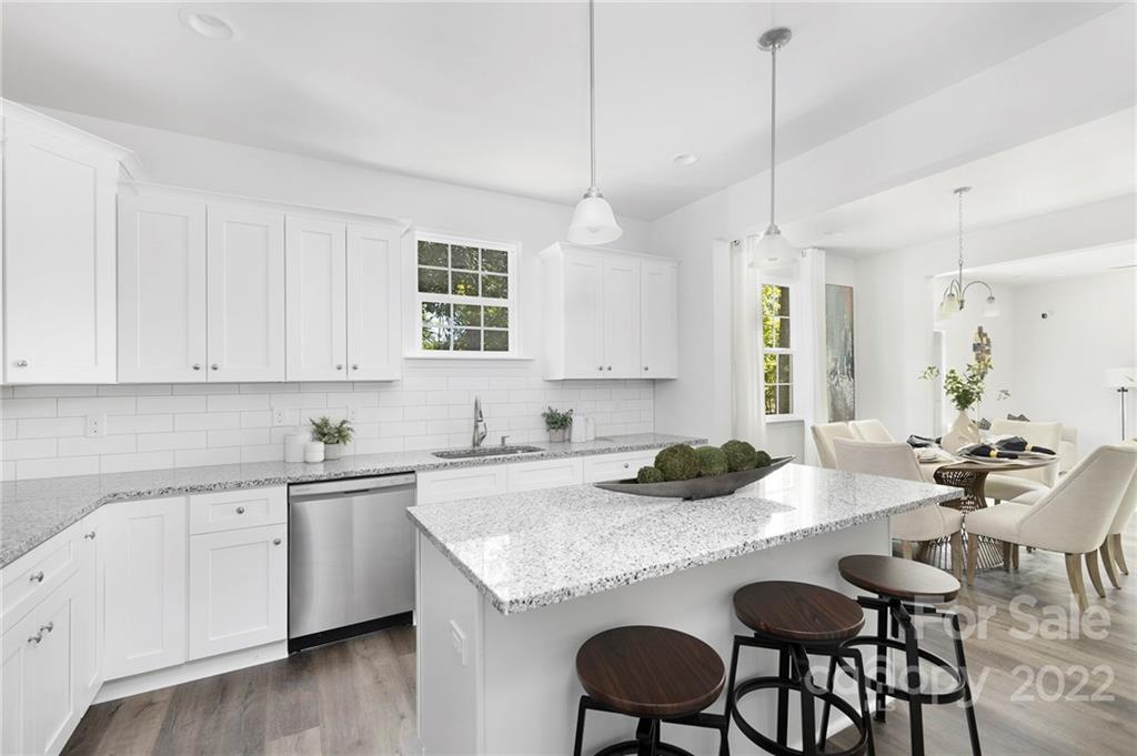 6932 Pear Tree Road Charlotte, NC 28216 - Photo 6 of 23 Gallery Image 6