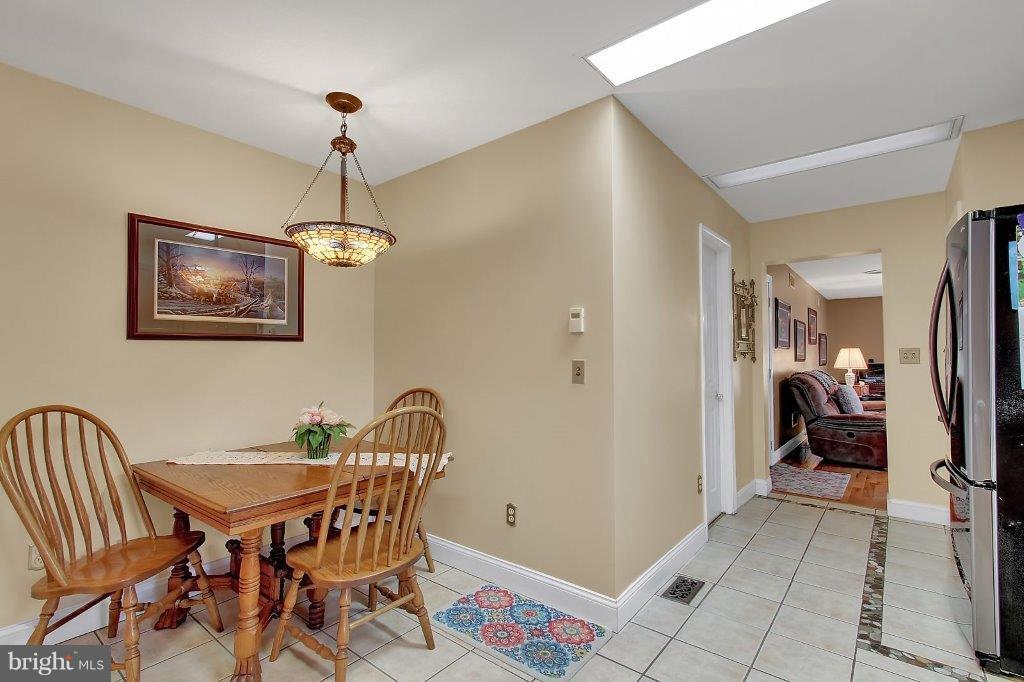 249 Walnut Garden Road Rising Sun, MD 21911 - Photo 10 of 28 Eat in kitchen