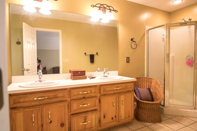 500 Mountain Shadows Road Hamilton, GA 31811 - Photo 19 of 30 Master bath