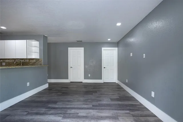 $769,900 | 15981 Southwest 54th Terrace, Miami, FL 33185