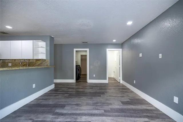 $769,900 | 15981 Southwest 54th Terrace, Miami, FL 33185