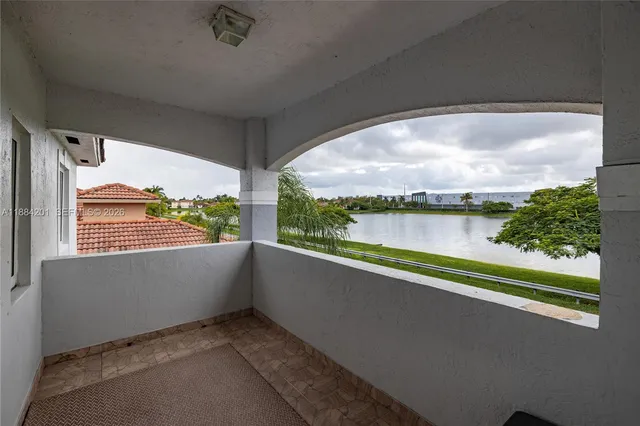 $769,900 | 15981 Southwest 54th Terrace, Miami, FL 33185