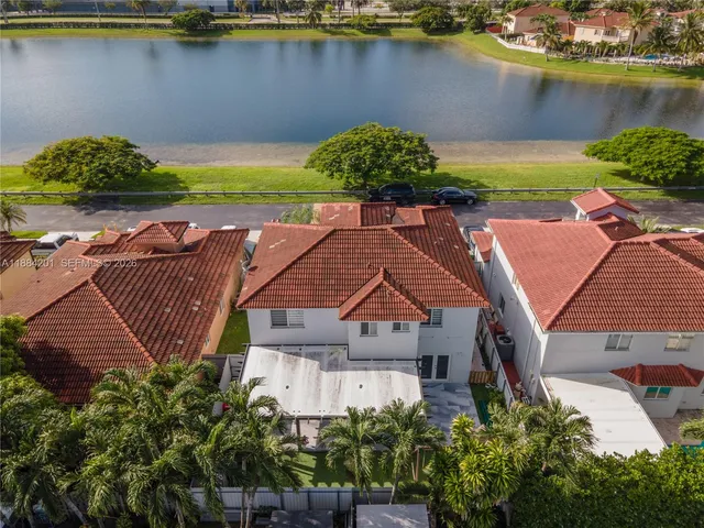 $769,900 | 15981 Southwest 54th Terrace, Miami, FL 33185