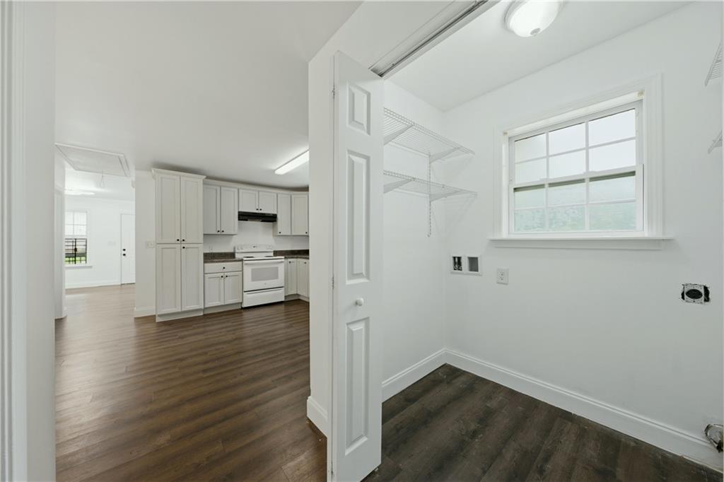 226 Thornton Street Southwest Atlanta, GA 30315 - Photo 11 of 15