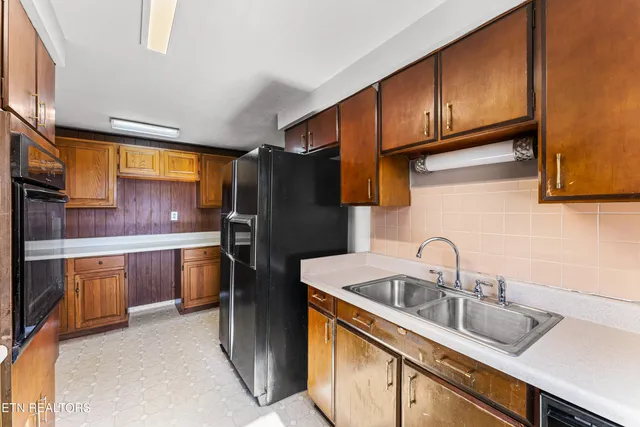 $369,900 | 10816 Sonja Drive, Knoxville, TN 37934