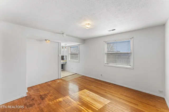 $369,900 | 10816 Sonja Drive, Knoxville, TN 37934