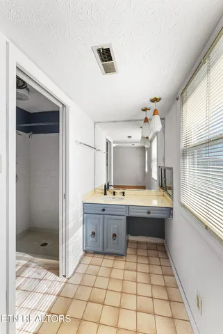 $369,900 | 10816 Sonja Drive, Knoxville, TN 37934