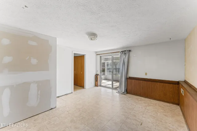 $369,900 | 10816 Sonja Drive, Knoxville, TN 37934