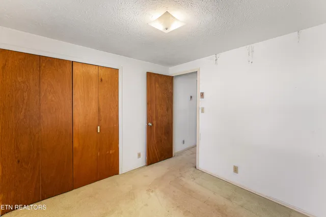 $369,900 | 10816 Sonja Drive, Knoxville, TN 37934