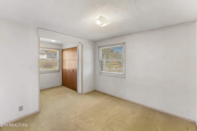 $369,900 | 10816 Sonja Drive, Knoxville, TN 37934