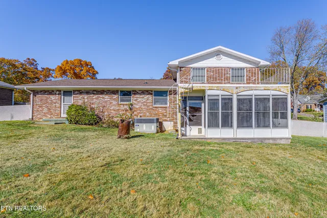 $369,900 | 10816 Sonja Drive, Knoxville, TN 37934