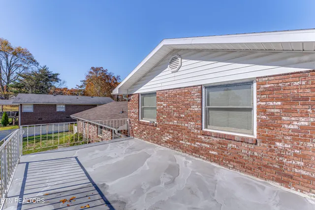 $369,900 | 10816 Sonja Drive, Knoxville, TN 37934