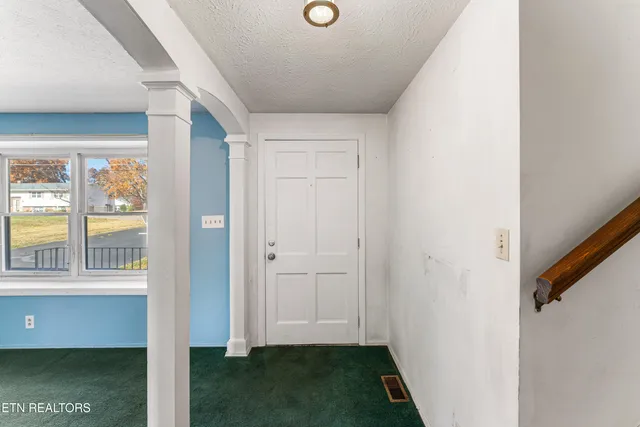 $369,900 | 10816 Sonja Drive, Knoxville, TN 37934