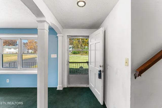 $369,900 | 10816 Sonja Drive, Knoxville, TN 37934