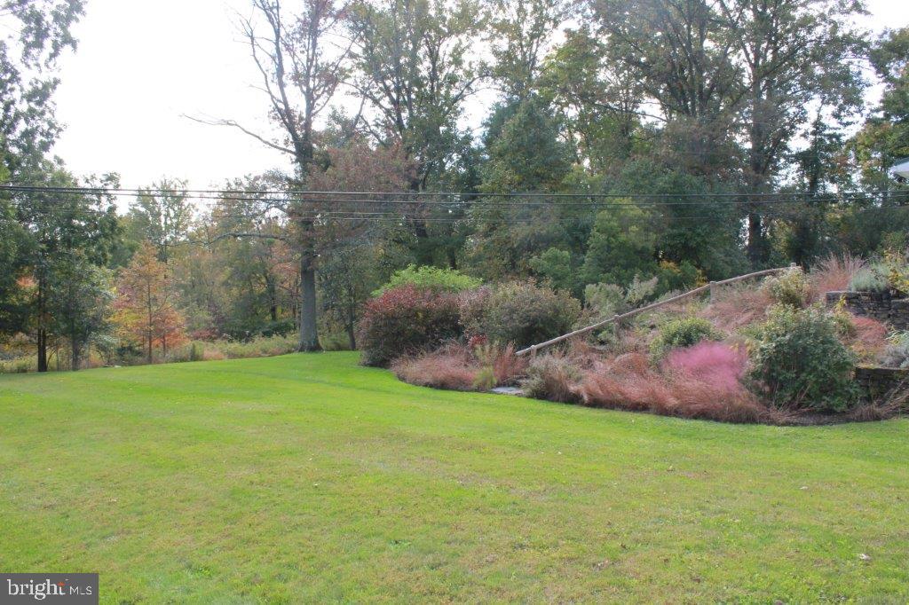 2381 East Rock Road Perkasie, PA 18944 - Photo 6 of 44 Gallery Image 6