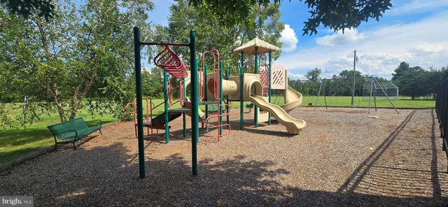 a view of outdoor space with entertaining space