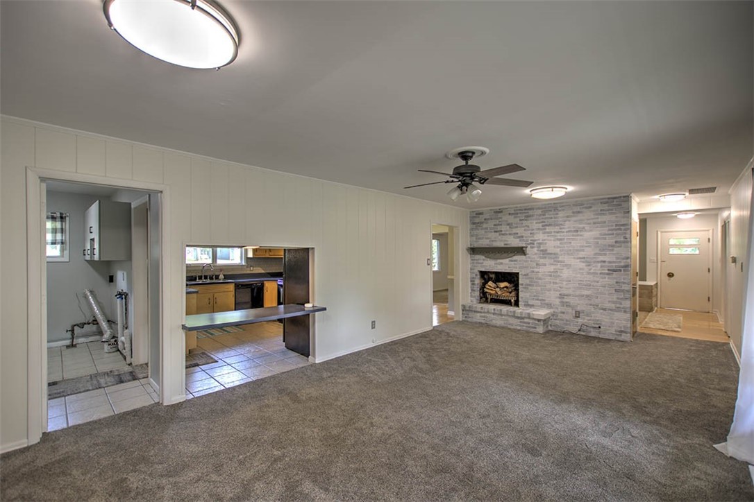2207 Forest Crest Drive Decatur, IL 62521 - Photo 10 of 31