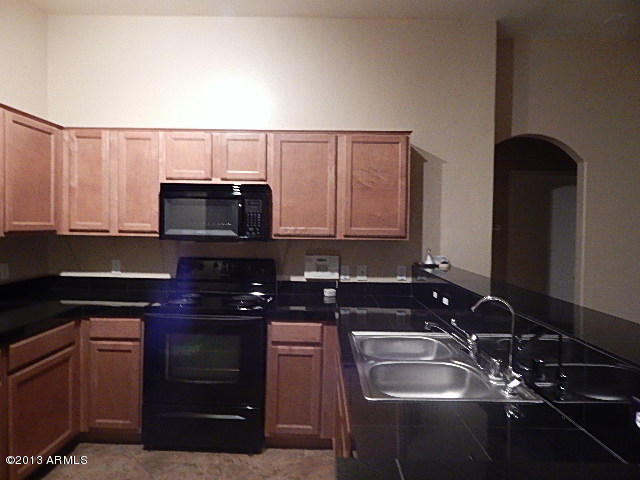 2150 East Bell Road, Unit 1161 Phoenix, AZ 85022 - Photo 6 of 26 133rd-bell-holly-estrellavista 147