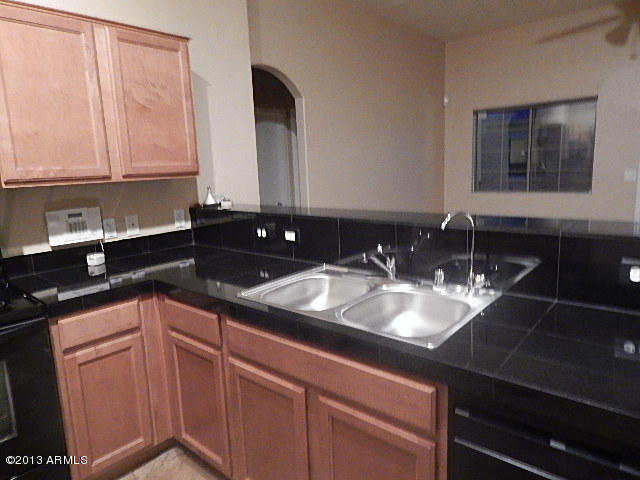 2150 East Bell Road, Unit 1161 Phoenix, AZ 85022 - Photo 7 of 26 133rd-bell-holly-estrellavista 148