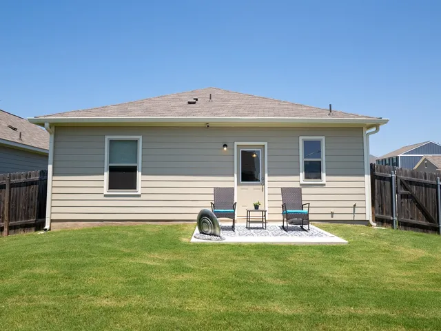 $2,600 | 13019 Tarland Street, Austin, TX 78754