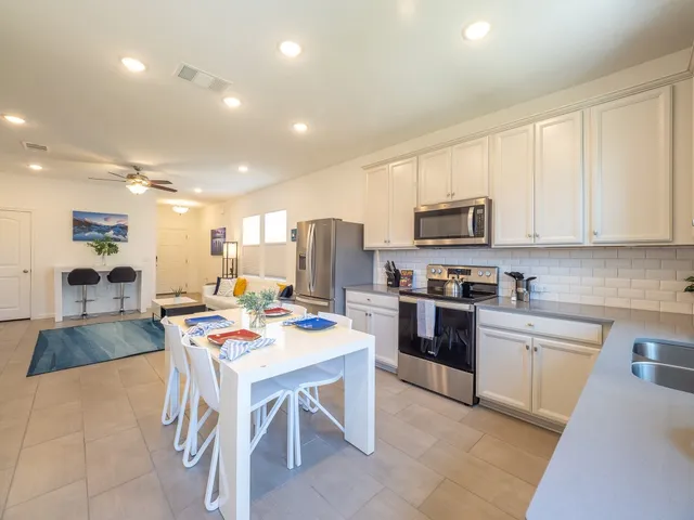 $2,600 | 13019 Tarland Street, Austin, TX 78754