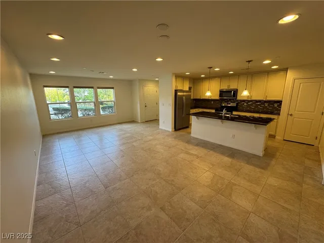 $1,900 | 3045 Camino Sereno Avenue, Henderson, NV 89044