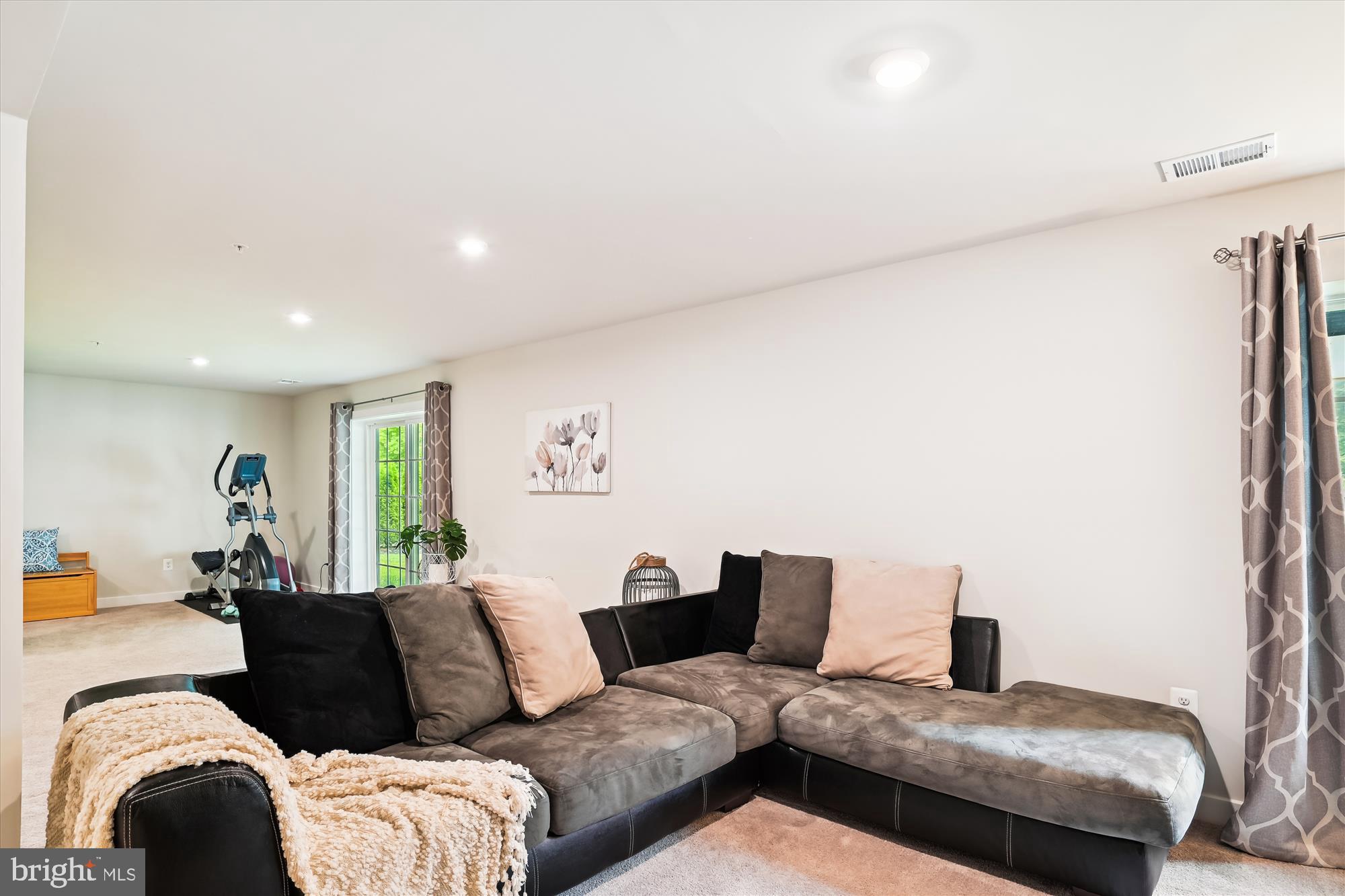 1279 Upper Patuxent Ridge Road Odenton, MD 21113 - Photo 65 of 107 GREAT GATHERING SPACE