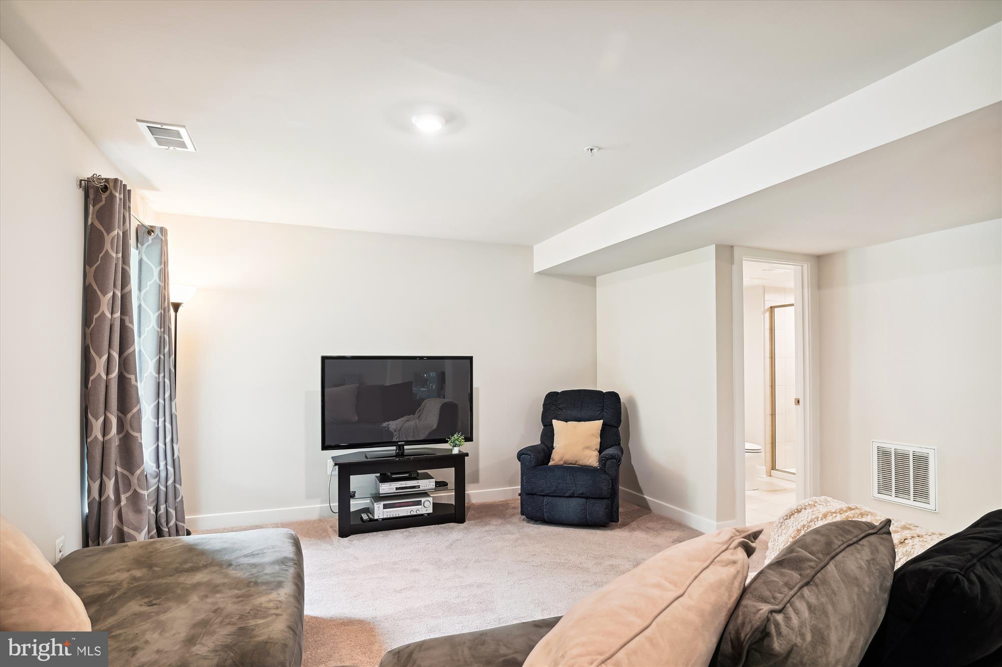 1279 Upper Patuxent Ridge Road Odenton, MD 21113 - Photo 66 of 107 RELAX & UNWIND