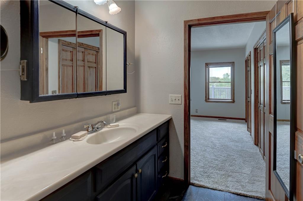 10306 Southwest State Rte Jj St. Joseph, MO 64504 - Photo 35 of 52