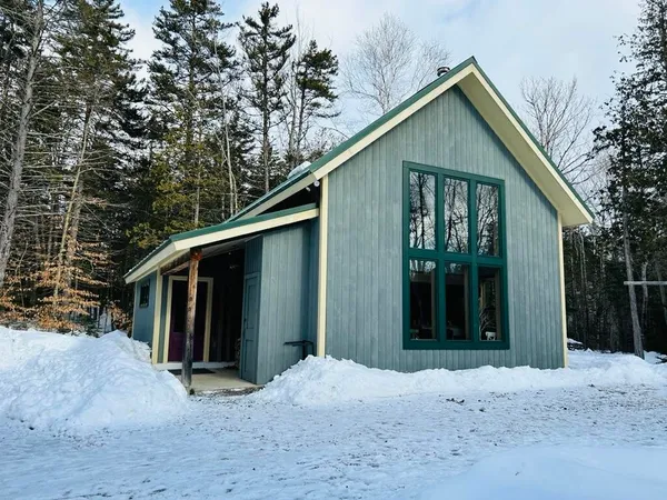$550,000 | 1021 Johnsons Circle, Carrabassett Valley, ME 04947