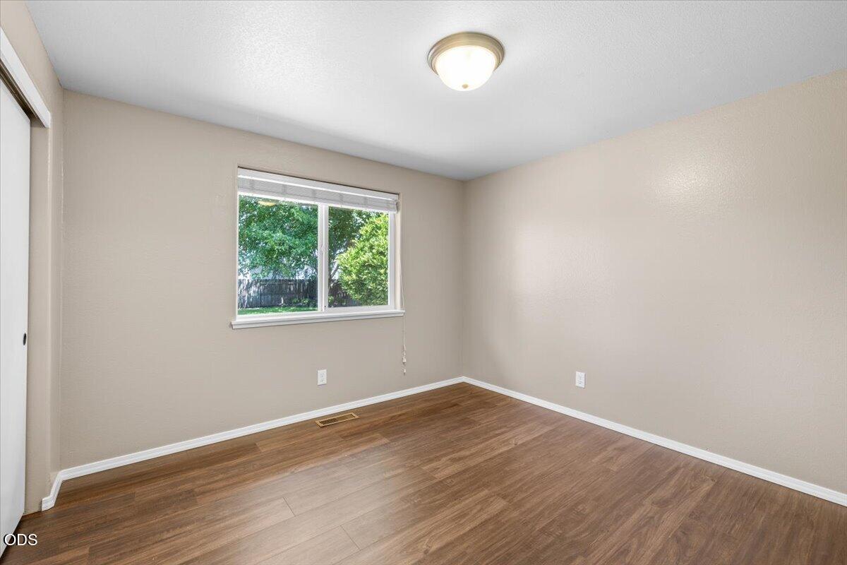 1156 Ginger Way Medford, OR 97501 - Photo 12 of 22