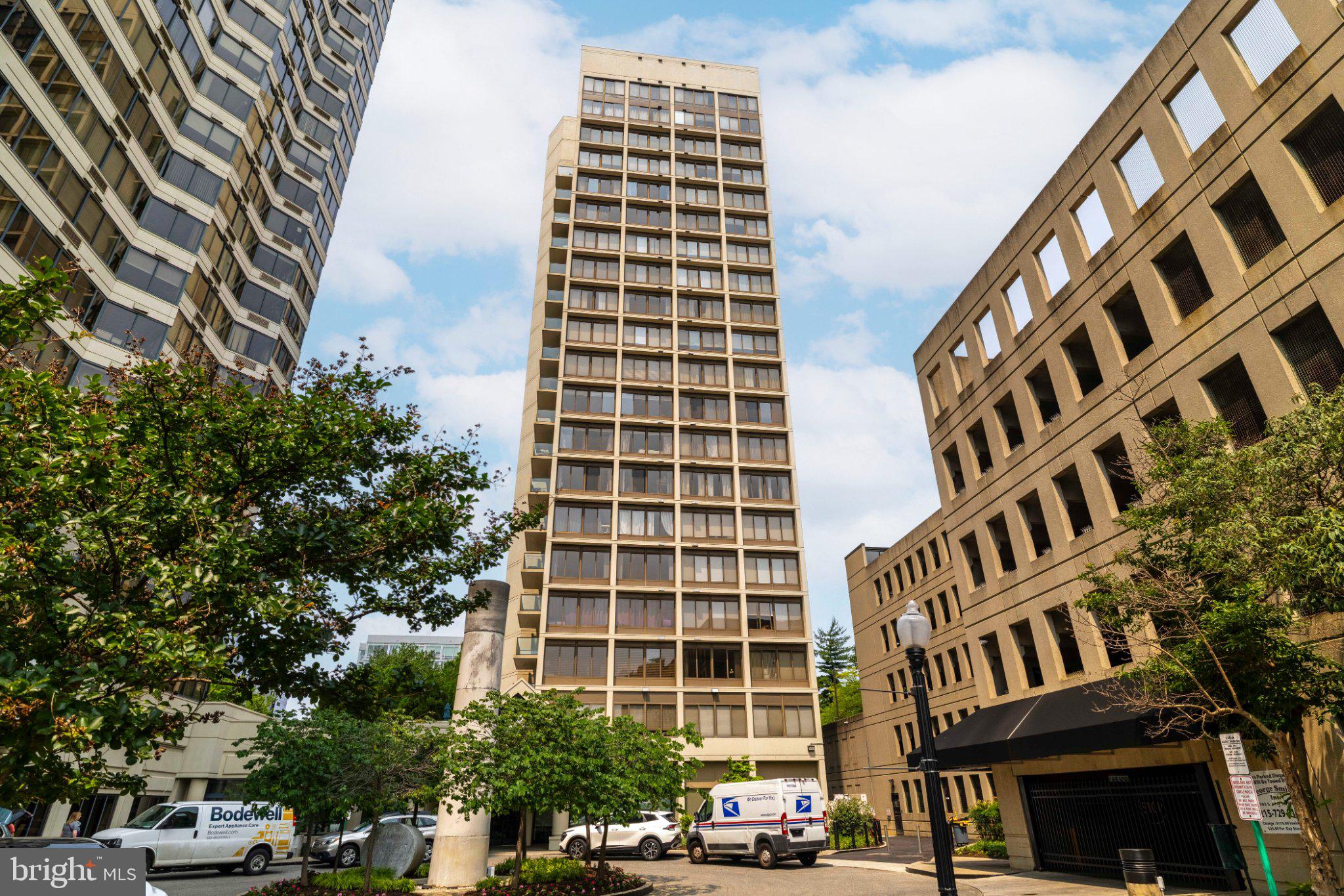 2001 Hamilton Street, Unit 1119 Philadelphia, PA 19130 - Photo 41 of 44 Urban elegance in a modern skyline.