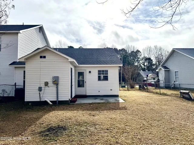 $1,300 | 1141 Pueblo Drive, Jacksonville, NC 28546