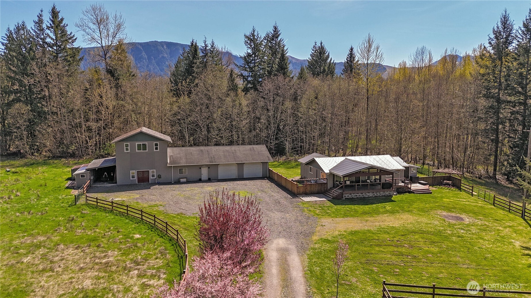 225 Kiona Road Randle, WA 98377 - Photo 3 of 30 Gallery Image 3