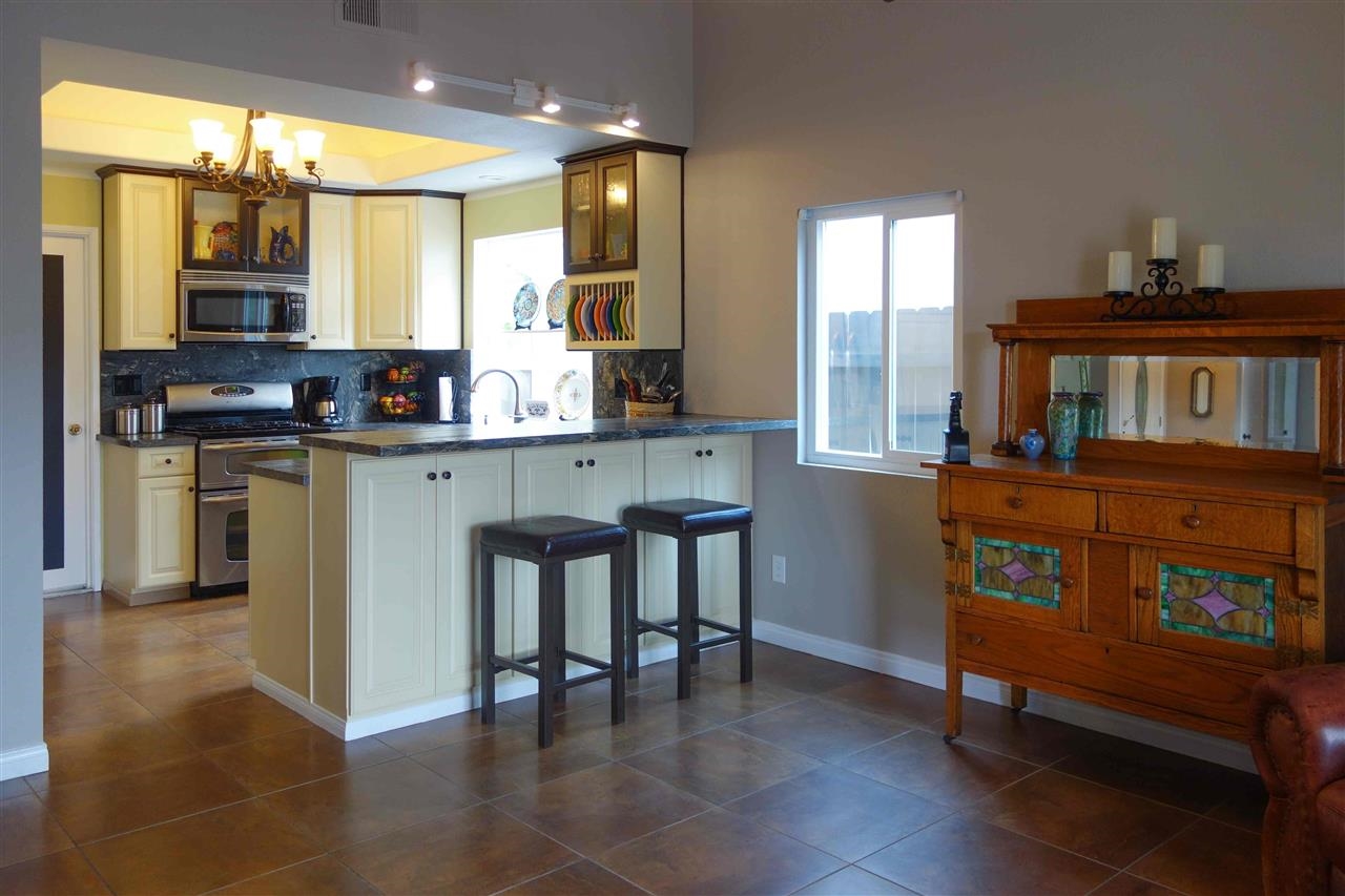 10460 Cadwell Road Santee, CA 92071 - Photo 5 of 24