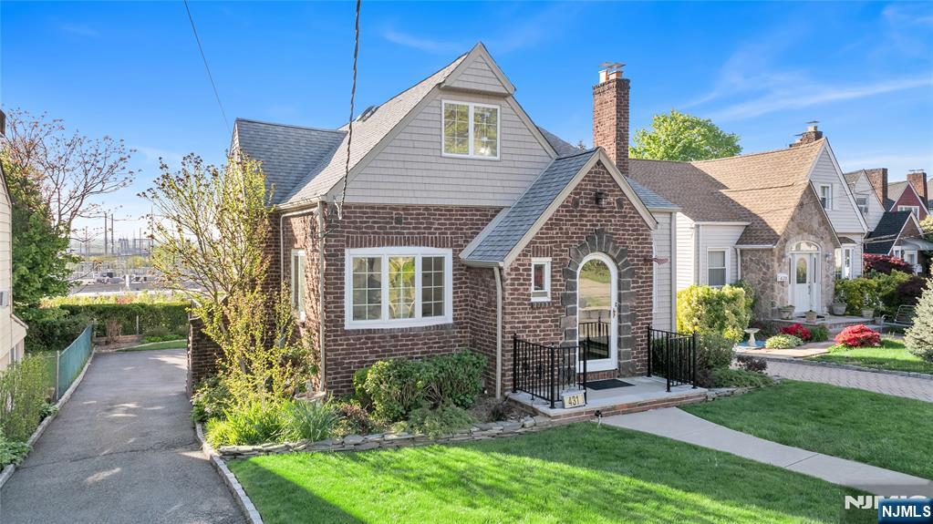 431 Van Renssalaer Court Ridgefield, NJ 07657 - Photo 41 of 44