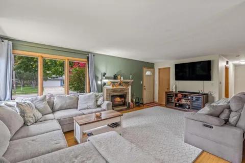 $374,900 | 1011 East Wabash Avenue, Waukesha, WI 53186